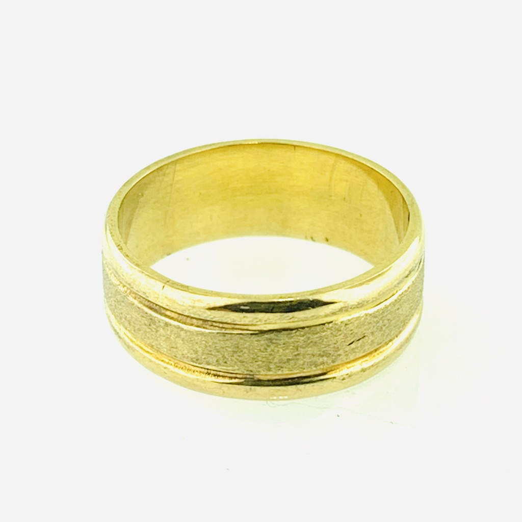 [372212/4.0/AMA18/4] ARGOLLA AMA ARENADO MATE AL CENTRO (Oro amarillo 18kt, 4mm, 4.0)
